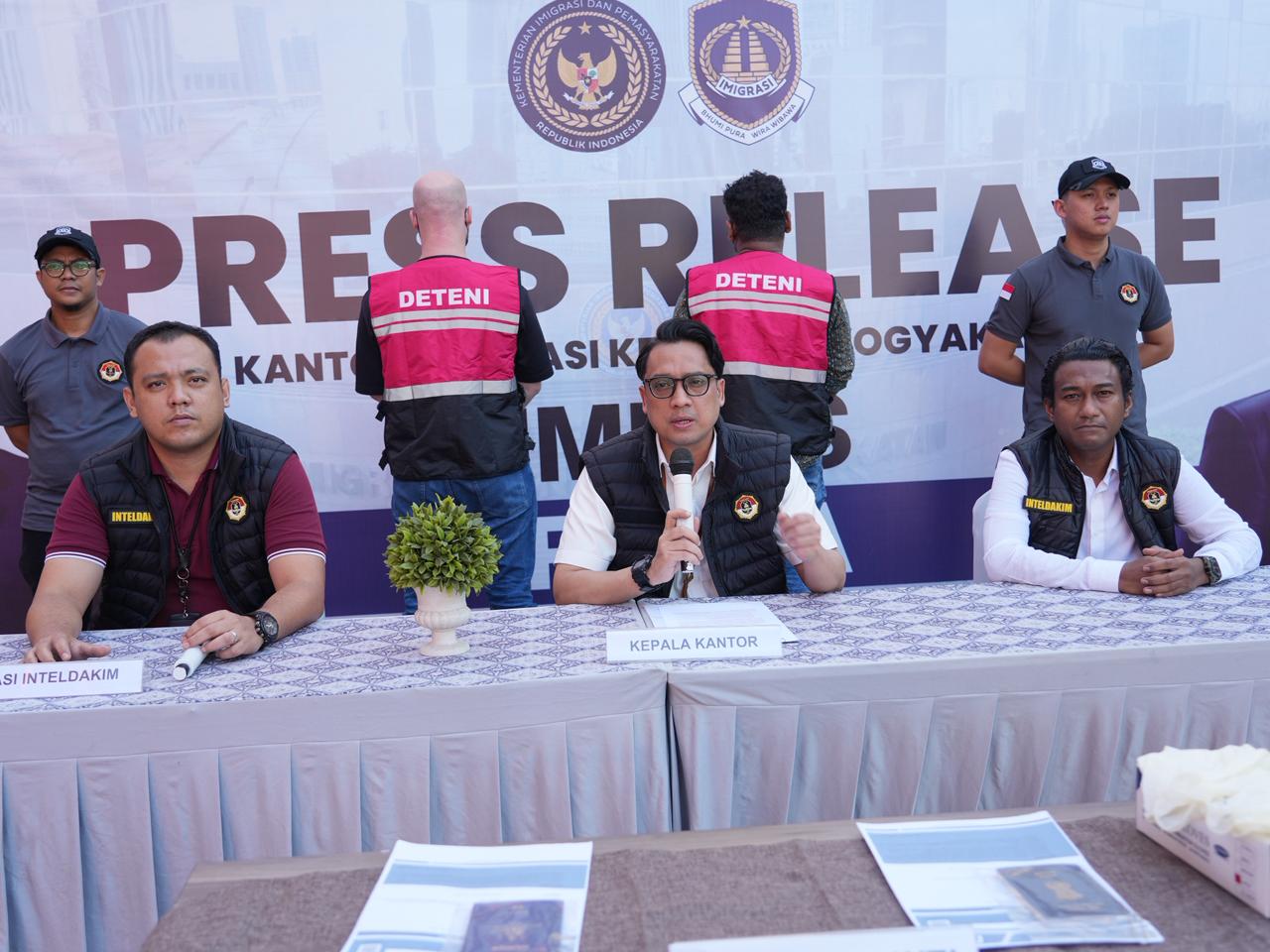 Empat WNA Melanggar Aturan, Imigrasi Yogyakarta Lakukan Tindakan Tegas dan Humanis